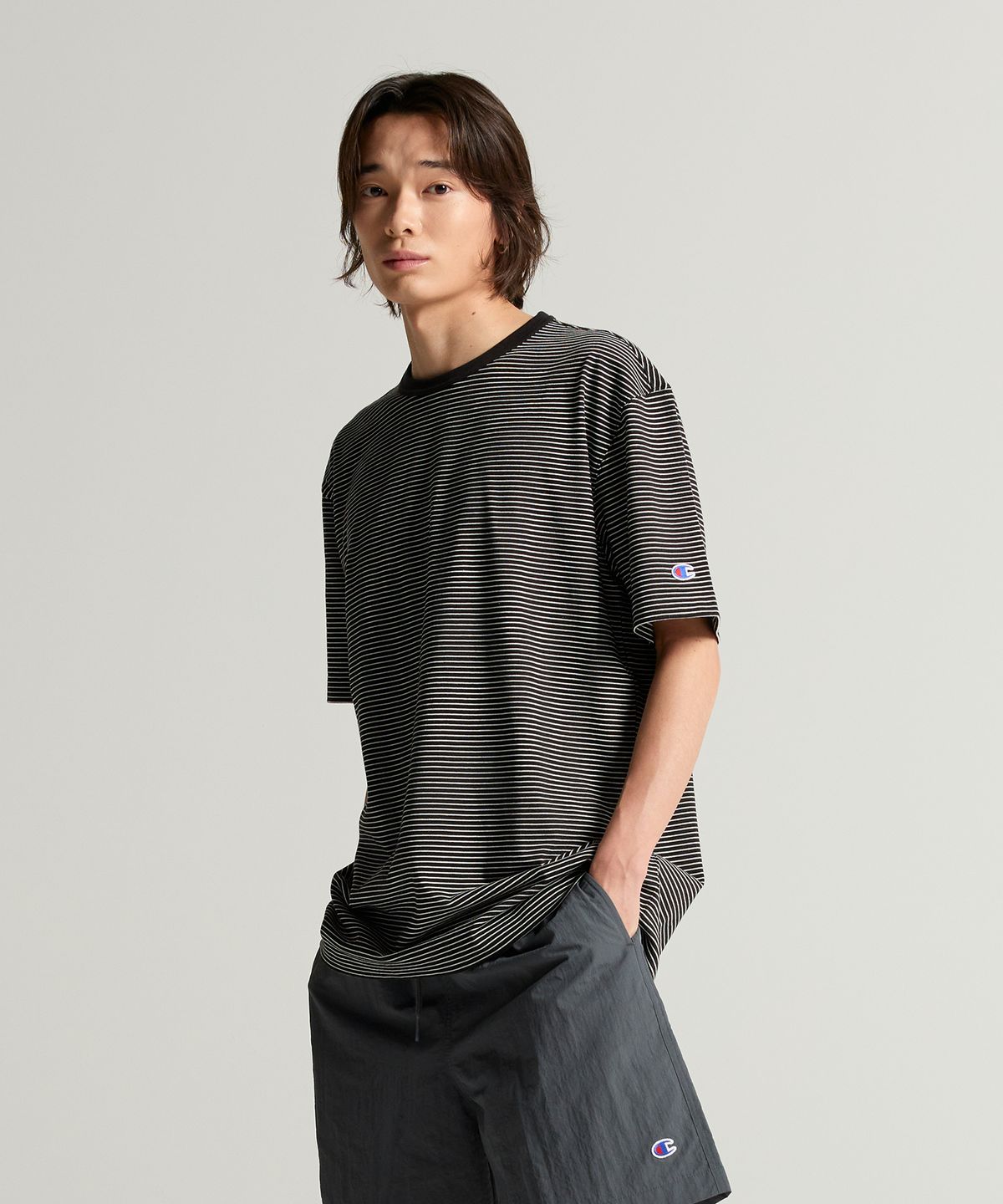 챔피온(CHAMPION) C로고 스트라이프 반팔 티셔츠 Black