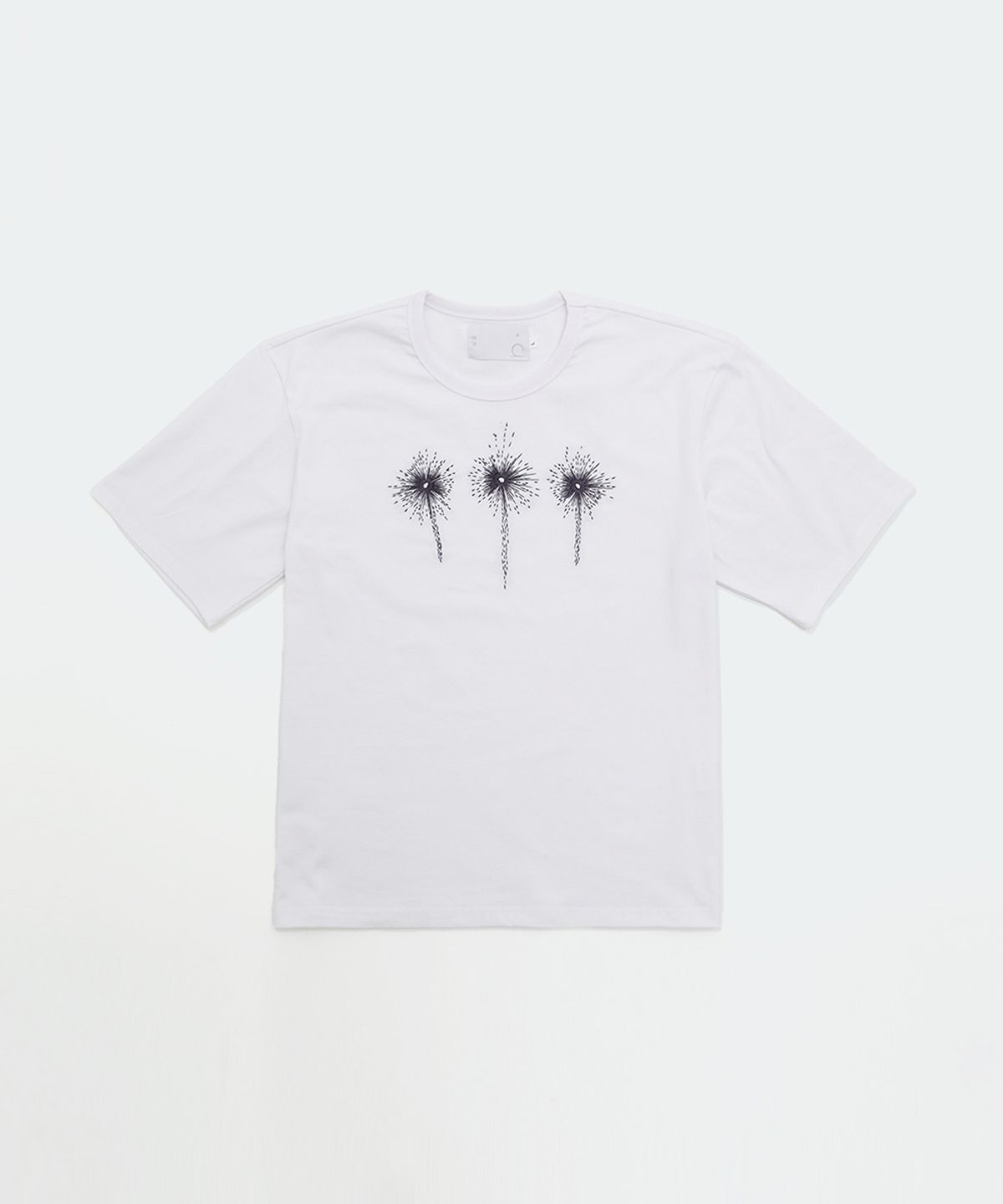 음양(EYC) Wild Flowers Embroidery T-shirt (White)