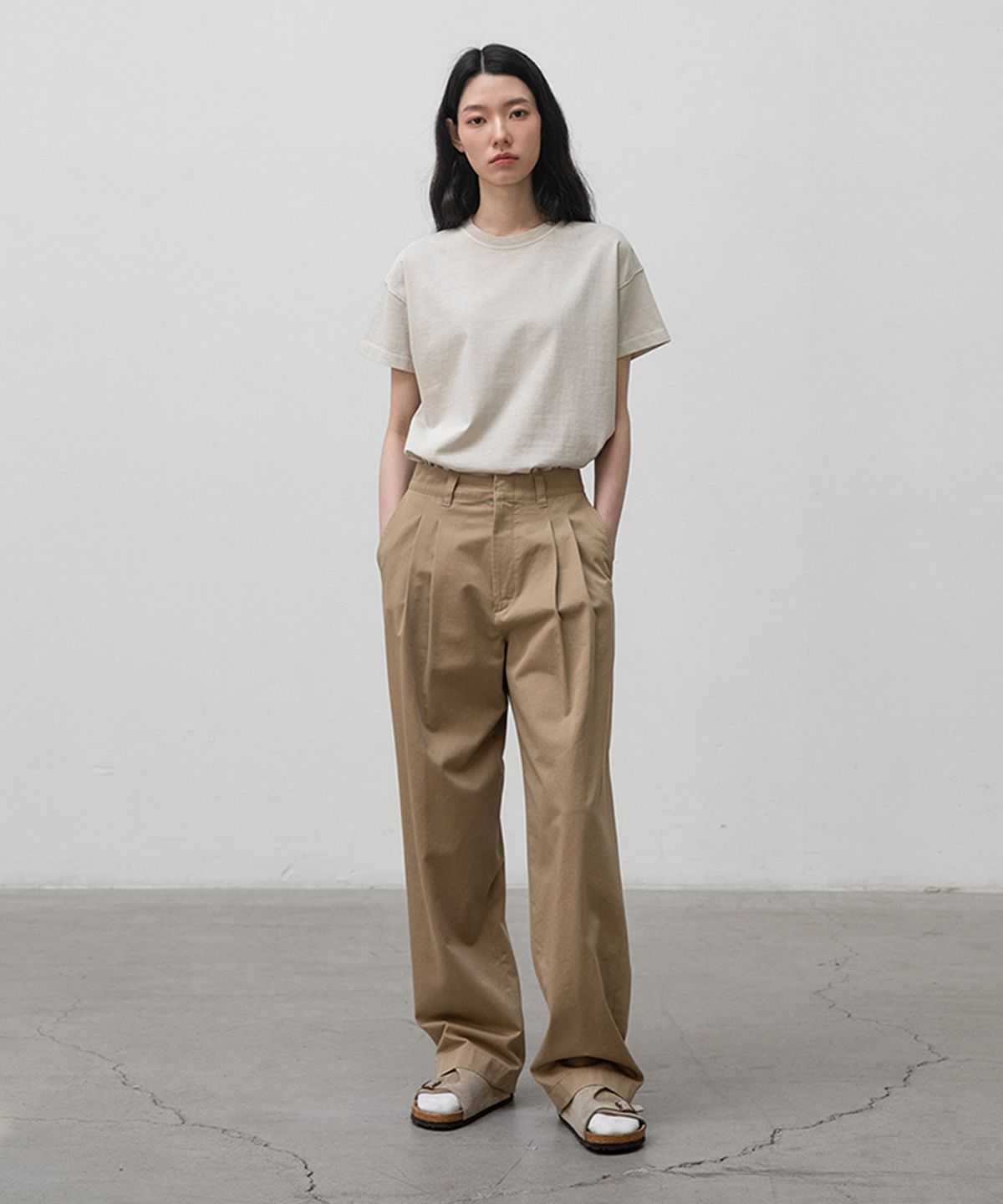어나더오피스 우먼(ANOTHER OFFICE WOMEN) w. Brooklyn Wide Pants (Beige)