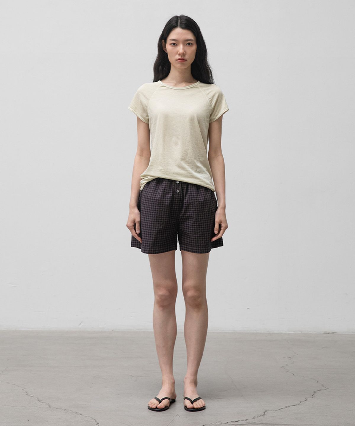 어나더오피스 우먼(ANOTHER OFFICE WOMEN) w. Lounge Shorts (Charcoal Brown)