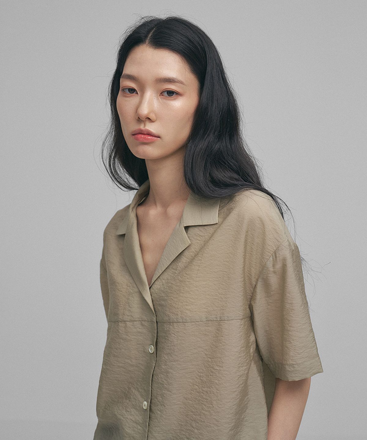 어나더오피스 우먼(ANOTHER OFFICE WOMEN) w. Reverb Shirt (Sage Gray)