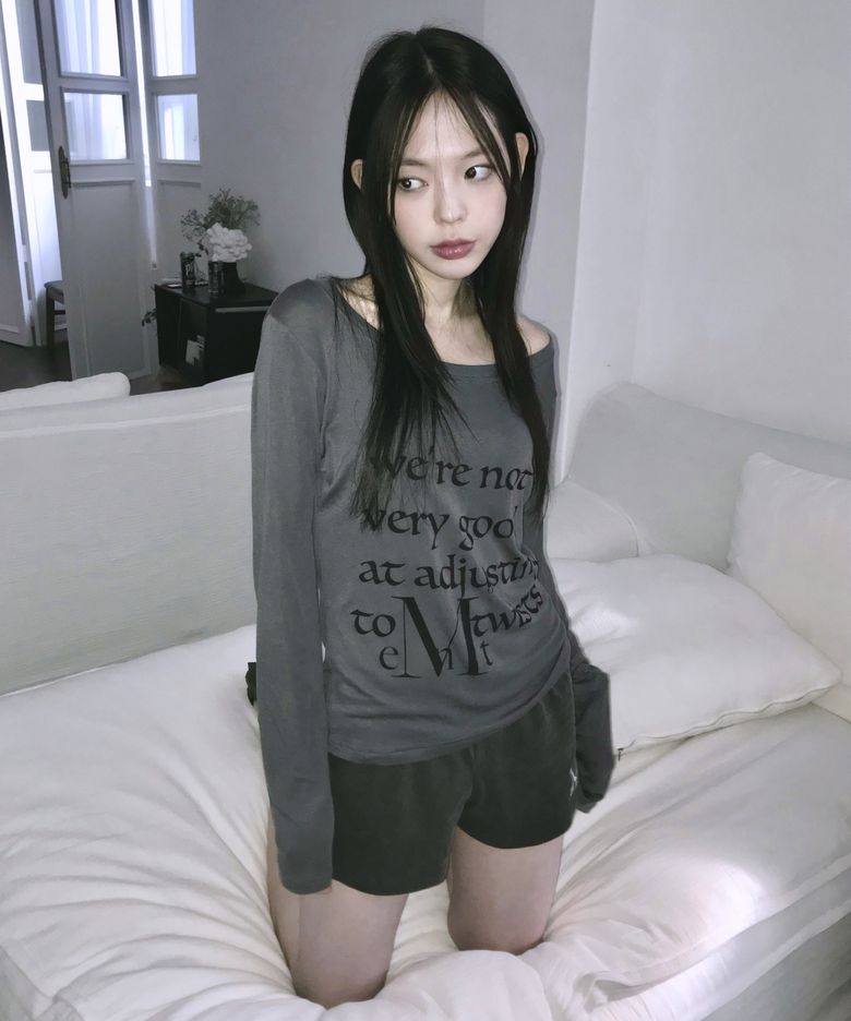 마사카 레터링 유넥 롱 슬리브 티 (2컬러)