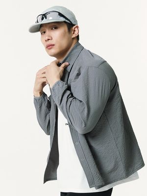 브리서블 크링클 립 코치 셔츠(Grey)