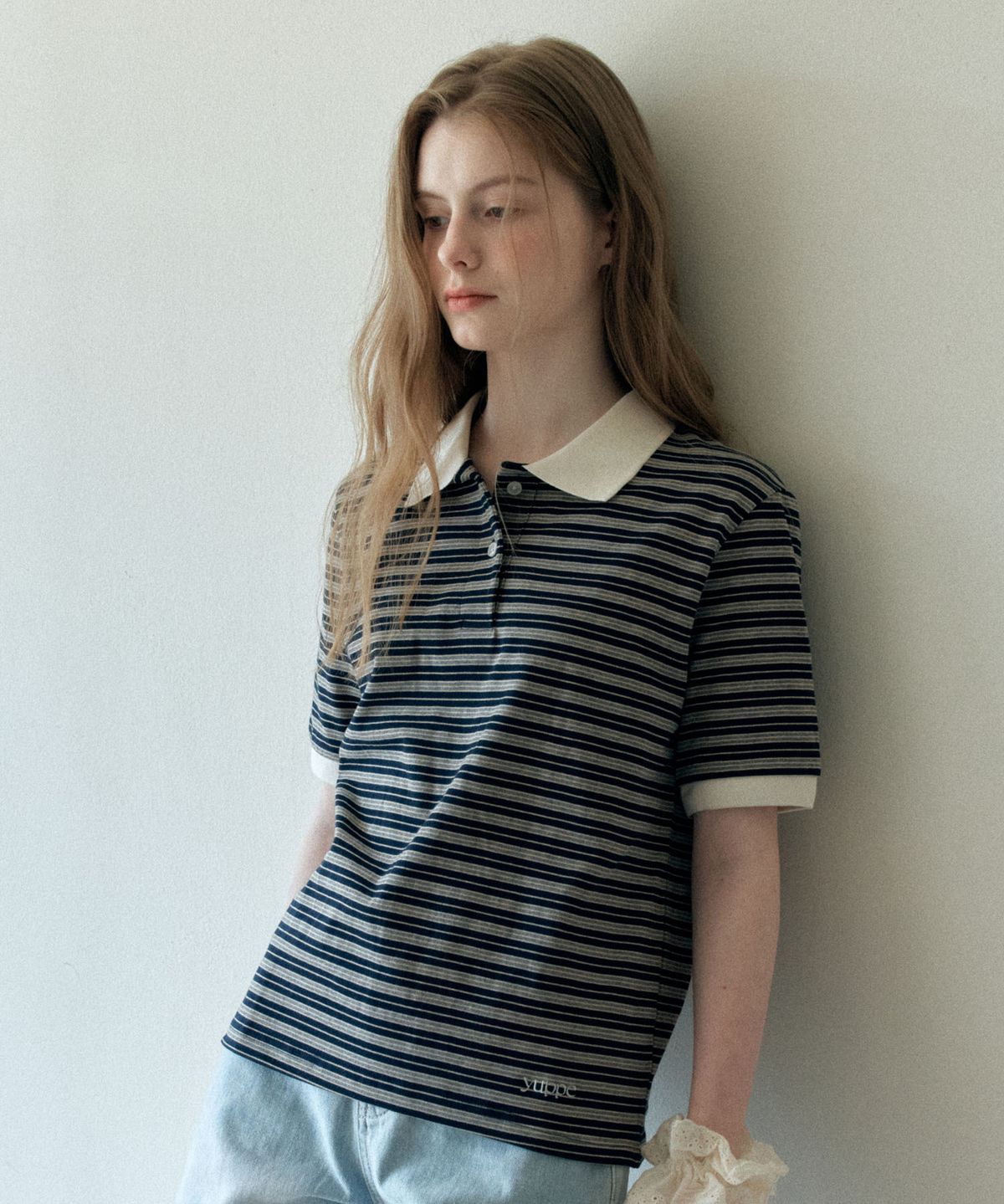 엽페(YUPPE) BUTTON STRIPE T-SHIRT_NAVY