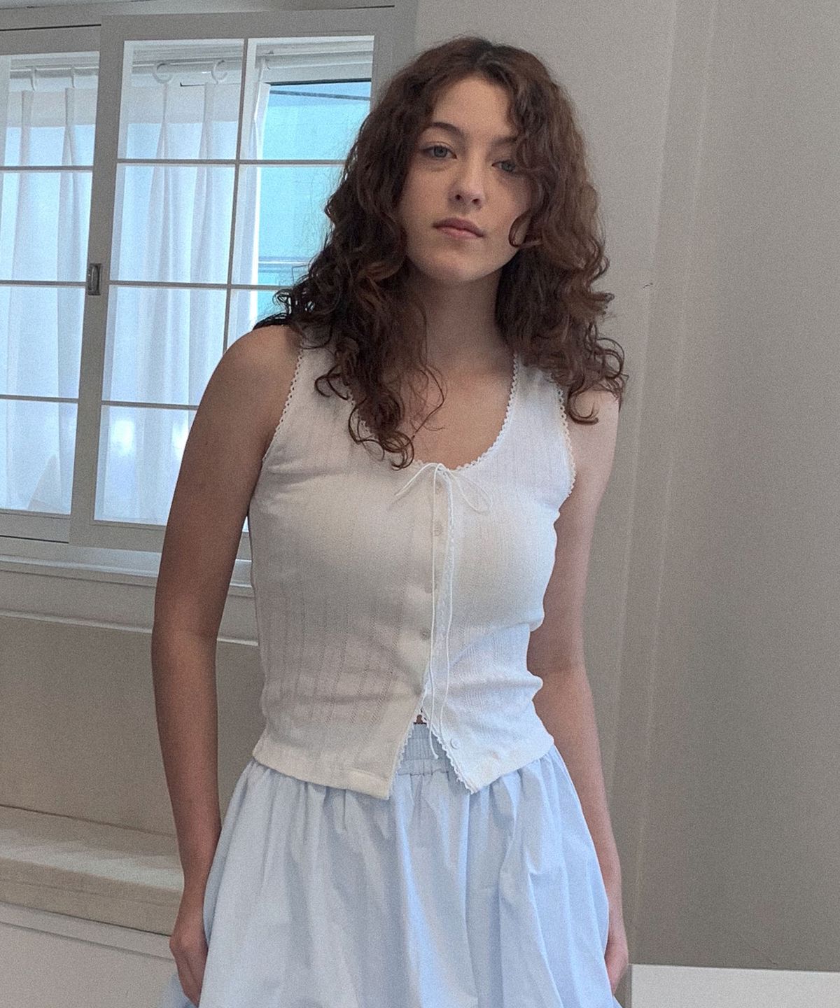 딜라이디(DELIDI) Daystar lace vest (white)
