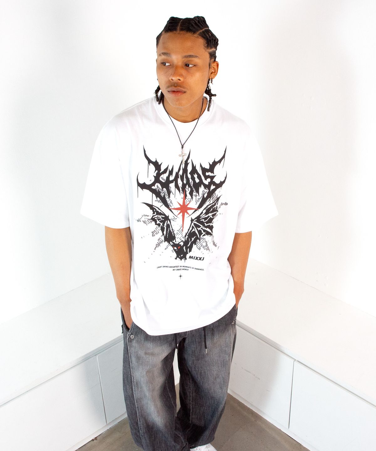 믹쓰제이(MIXXJ) BAT TEE (WHITE)