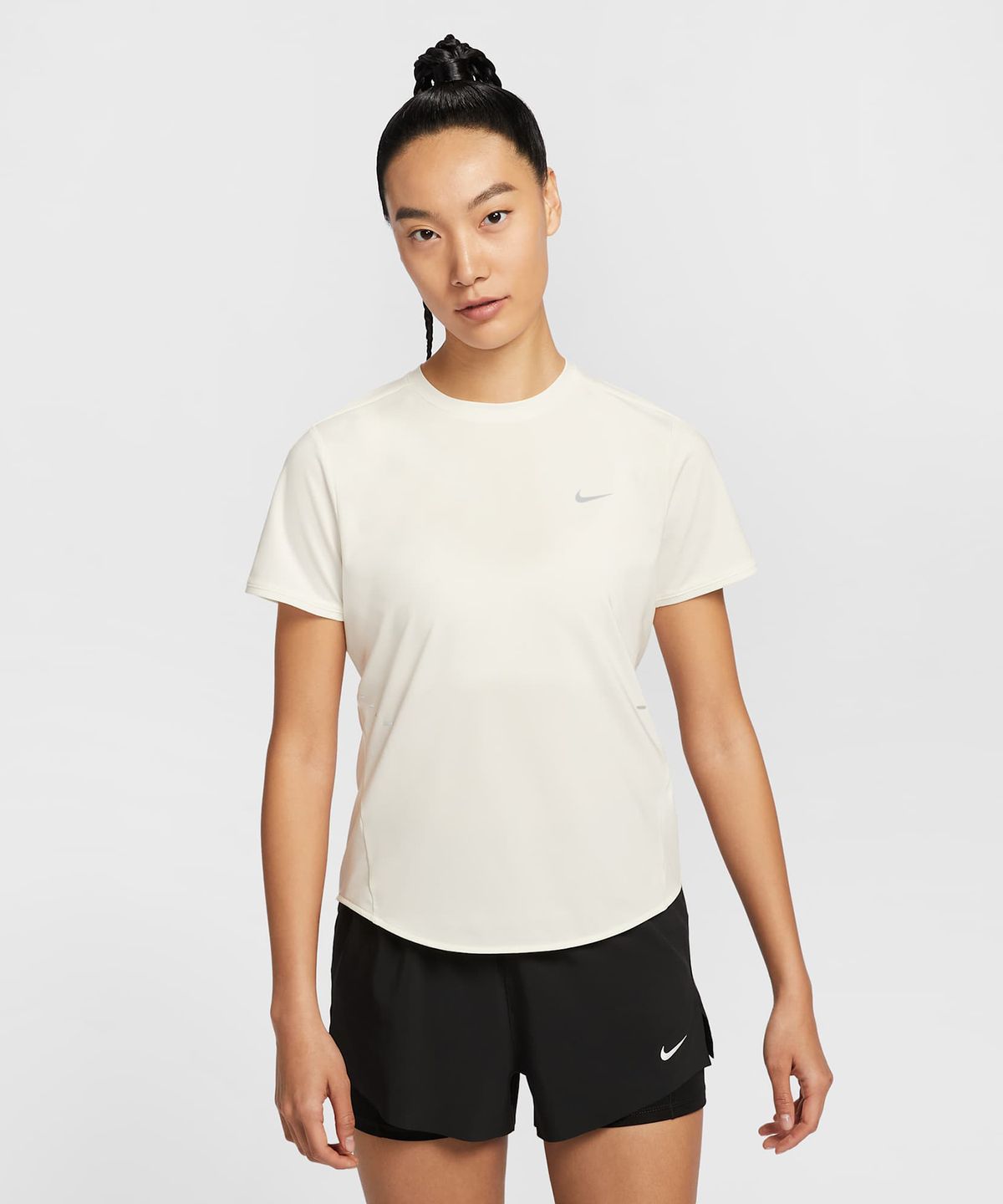 나이키(NIKE) 스위프트 드라이 핏 반소매 러닝 탑 W - 세일 / HM9699-133