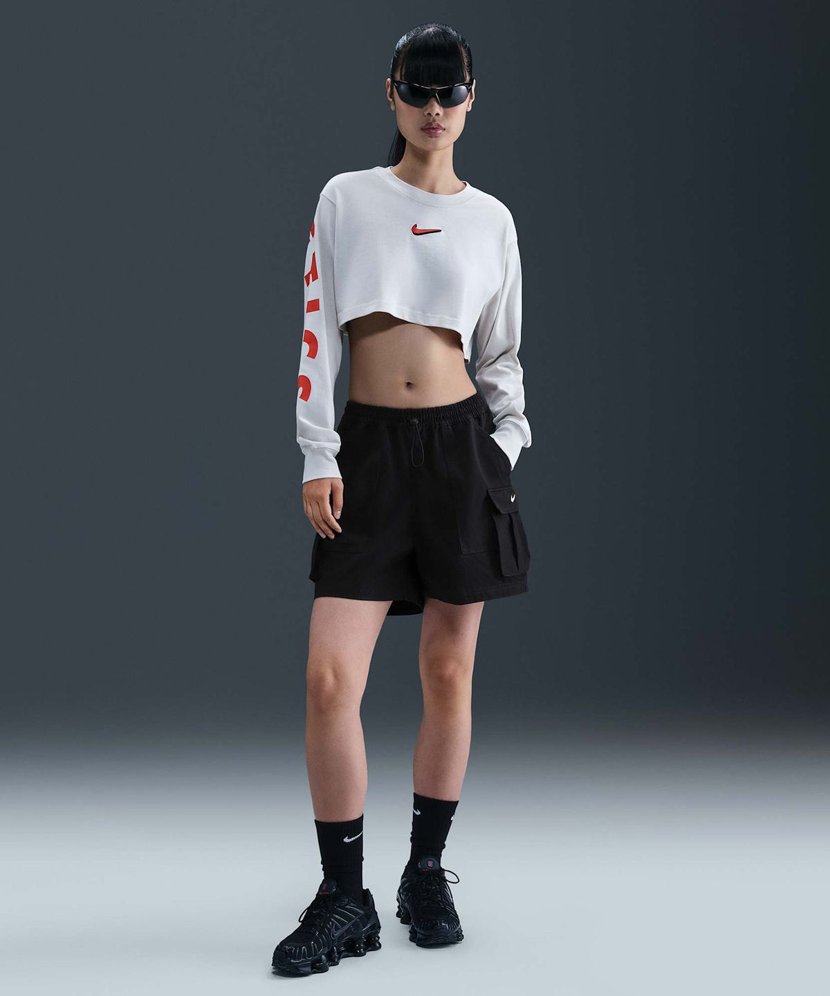 나이키(NIKE) 스포츠웨어 미드라이즈 루즈 5인치 카고 쇼츠 W - 블랙:세일 / HV2619-010