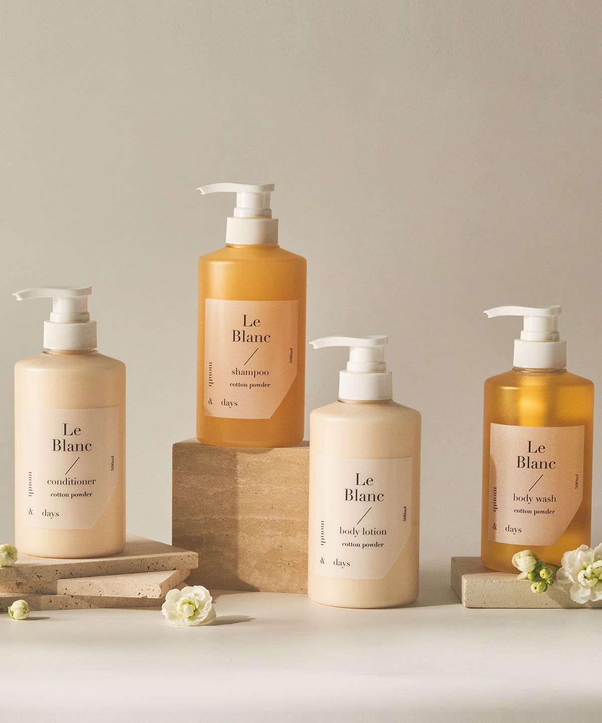 먼스앤데이즈(MONTHNDAYS) 르 블랑 풀패키지(샴푸500ml+컨디셔너500ml+바디워시500ml+바디로션500ml)