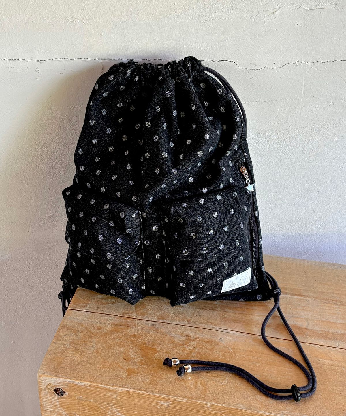 포이에(POIE) two pocket string bag(dot)