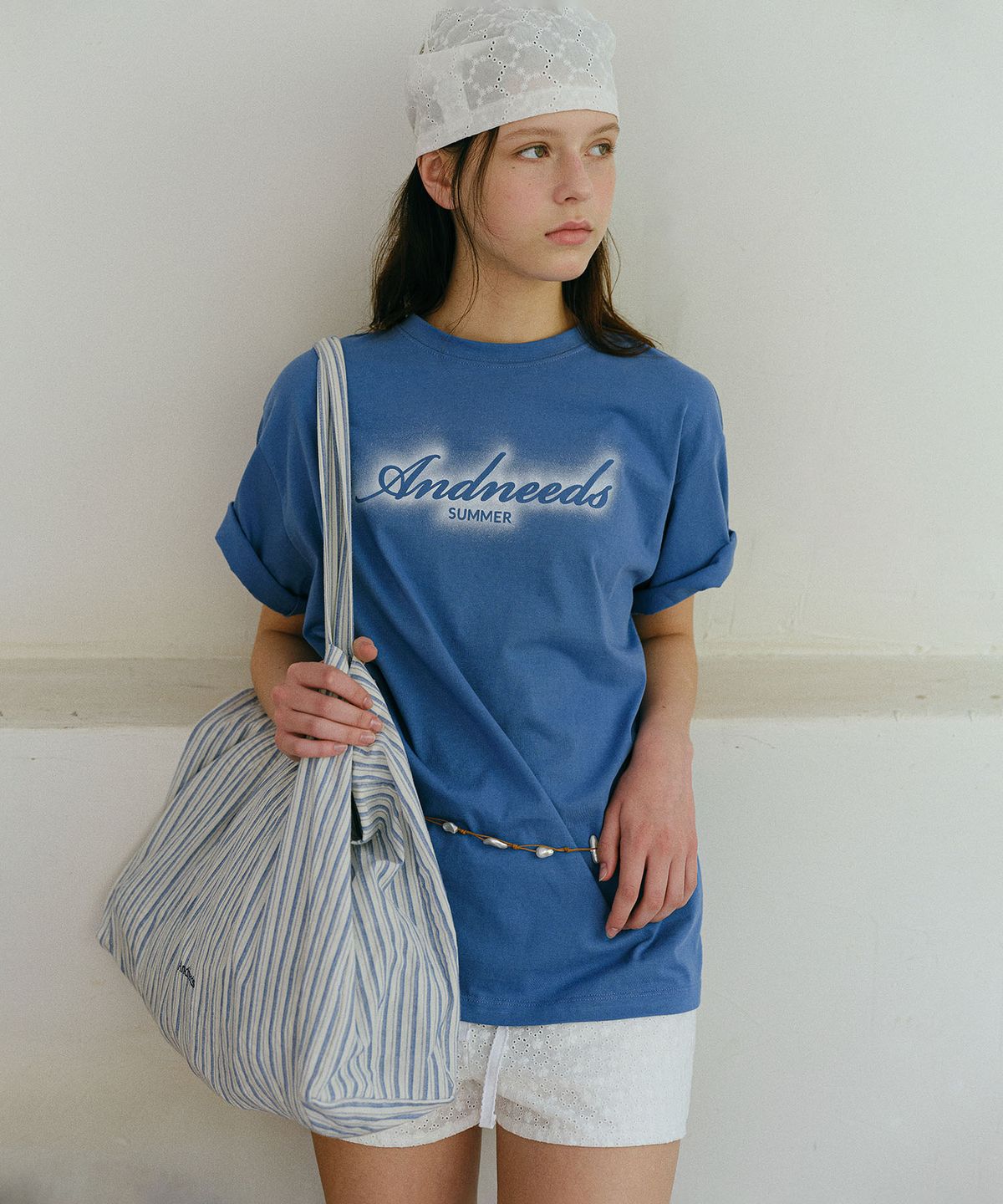 앤니즈(ANDNEEDS) Spray half tee (blue)