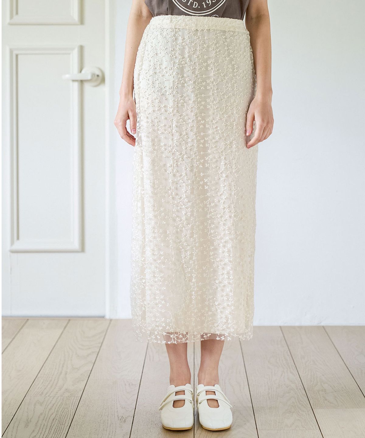 슬로우롤리(SLOWLOLLI) Floral chiffon shirring long skirt - Cream