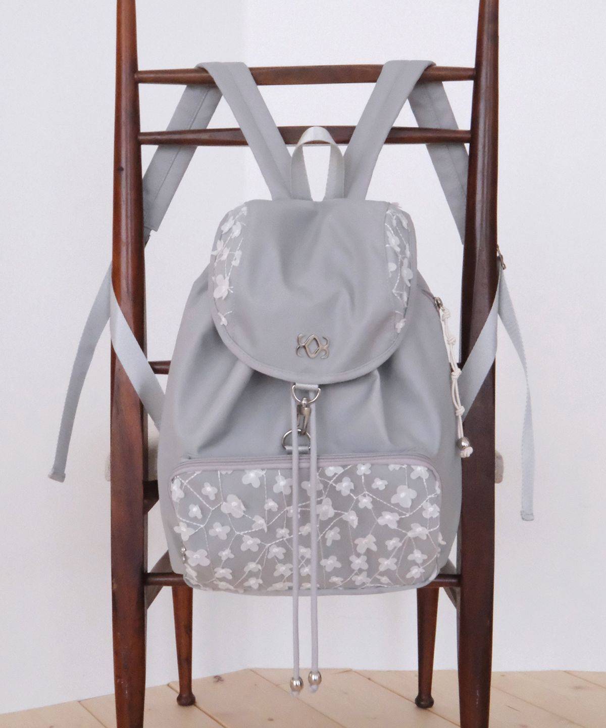 시월107(SIWL107) Garden Backpack (Light Grey)