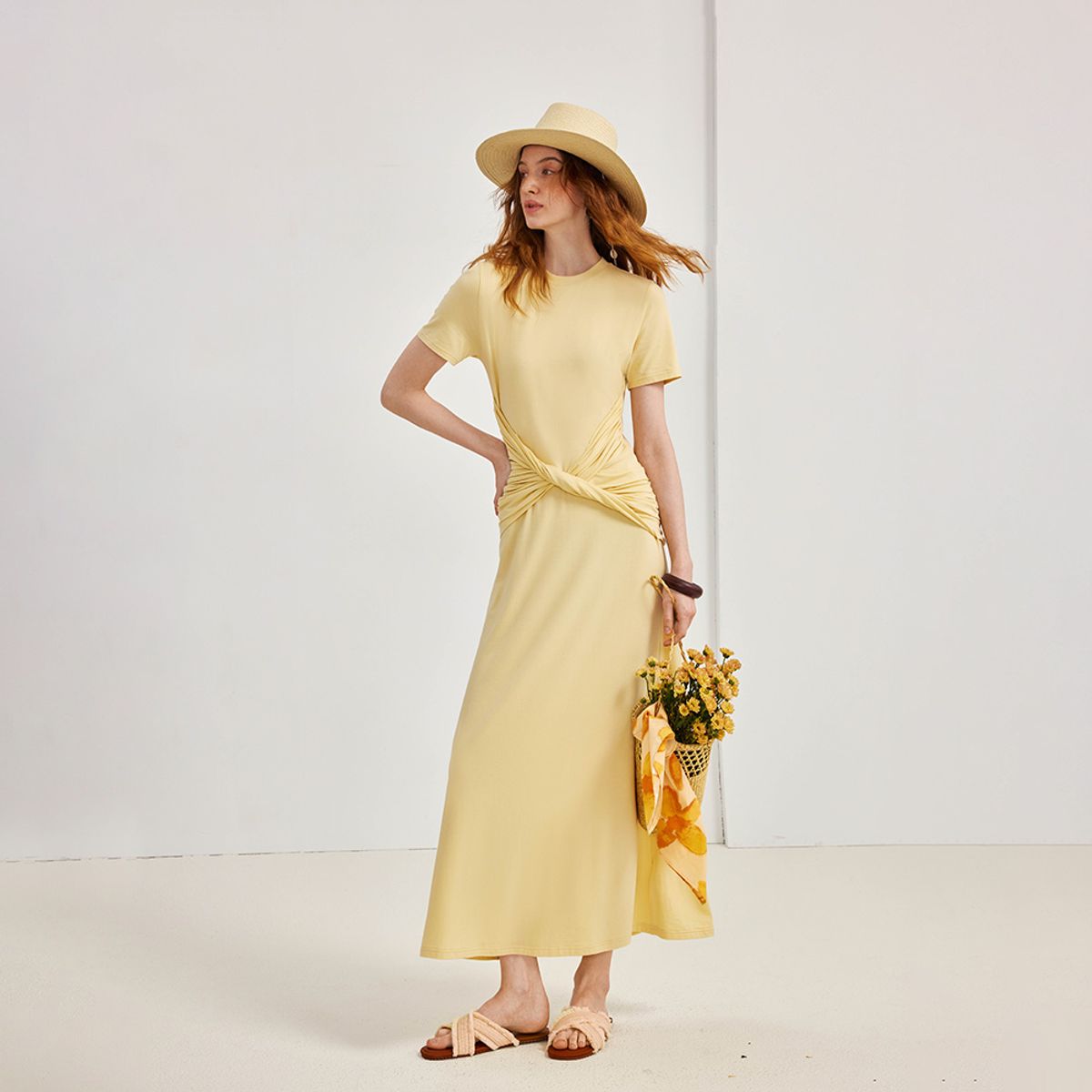 와이와이아이엠(YYIAM) YY_Cinched waist slim pleated dress