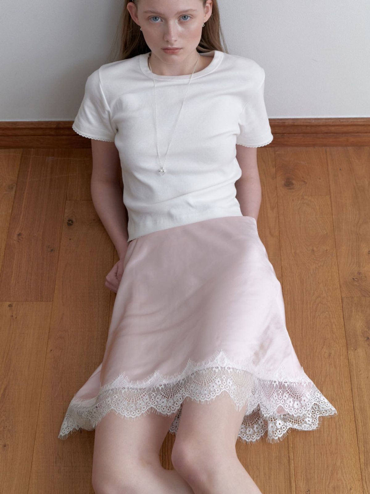 러브미몬스터(LOVE ME MONSTER) Vintage Lace Satin Midi Skirt_Peach Pink (L251MSK010)