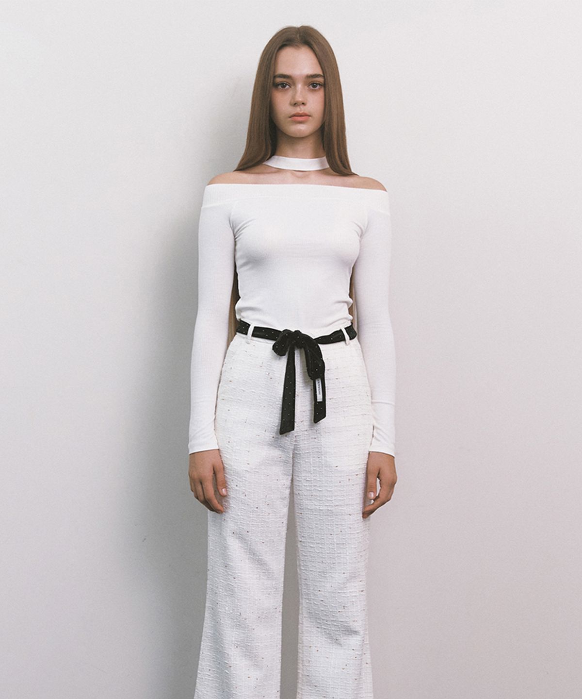 모일리(MOILLY) Off Shoulder Top - White
