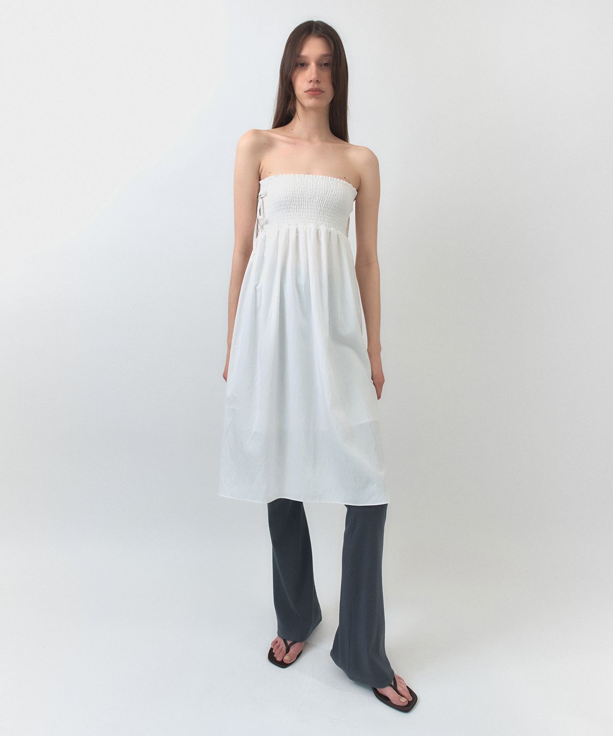 시메트릭 퍼센트(SYMMETRICPERCENT) Smocking Skirt / White