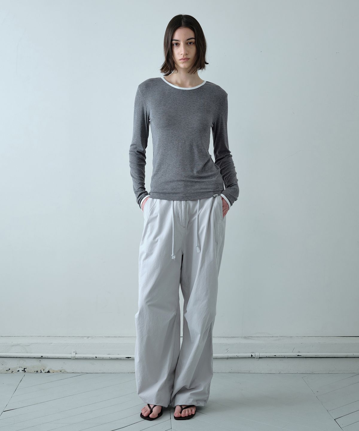 시메트릭 퍼센트(SYMMETRICPERCENT) Peach Parachute Pants / Ice Blue