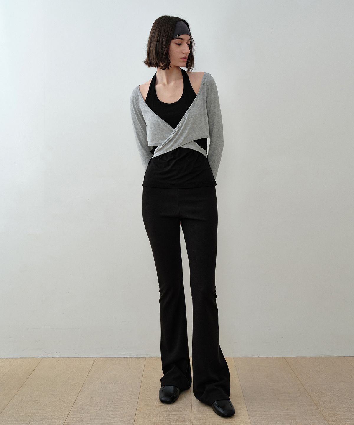 시메트릭 퍼센트(SYMMETRICPERCENT) Flare Cotton Modal Leggings / Black