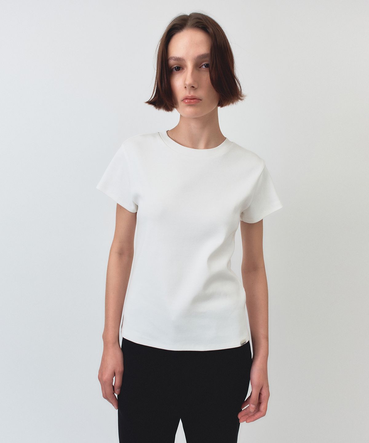 시메트릭 퍼센트(SYMMETRICPERCENT) Basic Jersey T-Shirt / White