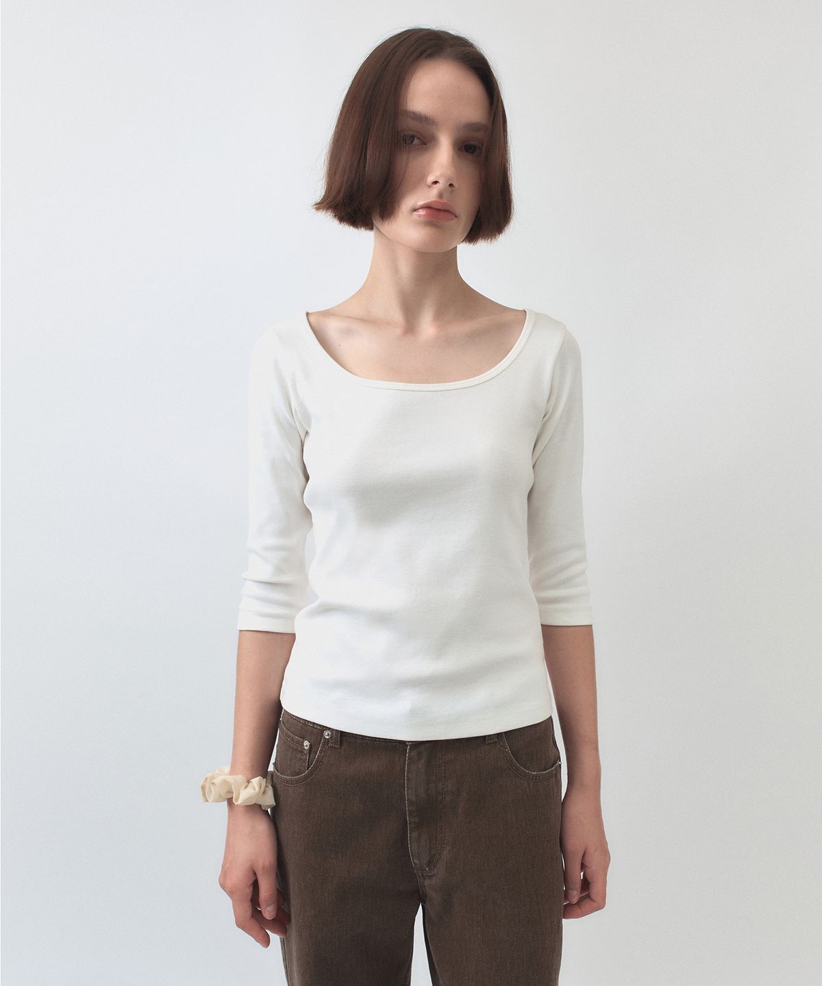 시메트릭 퍼센트(SYMMETRICPERCENT) Feminine 2-way Top / White