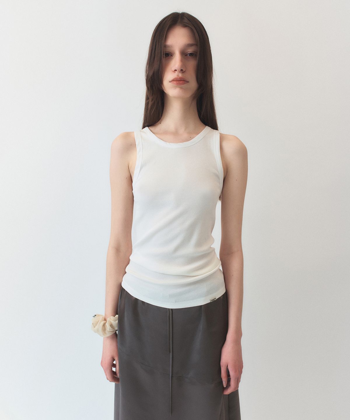 시메트릭 퍼센트(SYMMETRICPERCENT) Chiffon Rib Jersey Sleeveless / Ivory