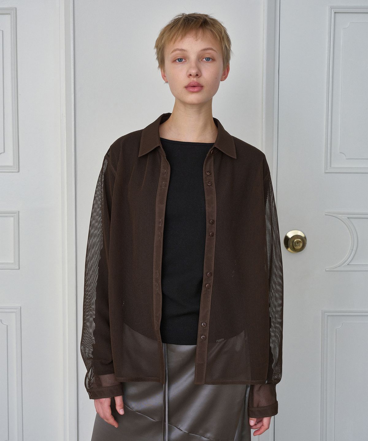 시메트릭 퍼센트(SYMMETRICPERCENT) Sheer Mesh Shirt / Brown