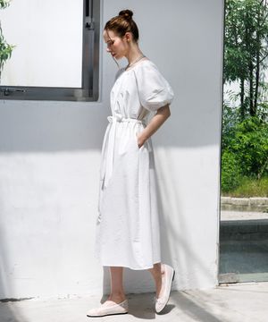 라운드 셔링 스트랩 원피스