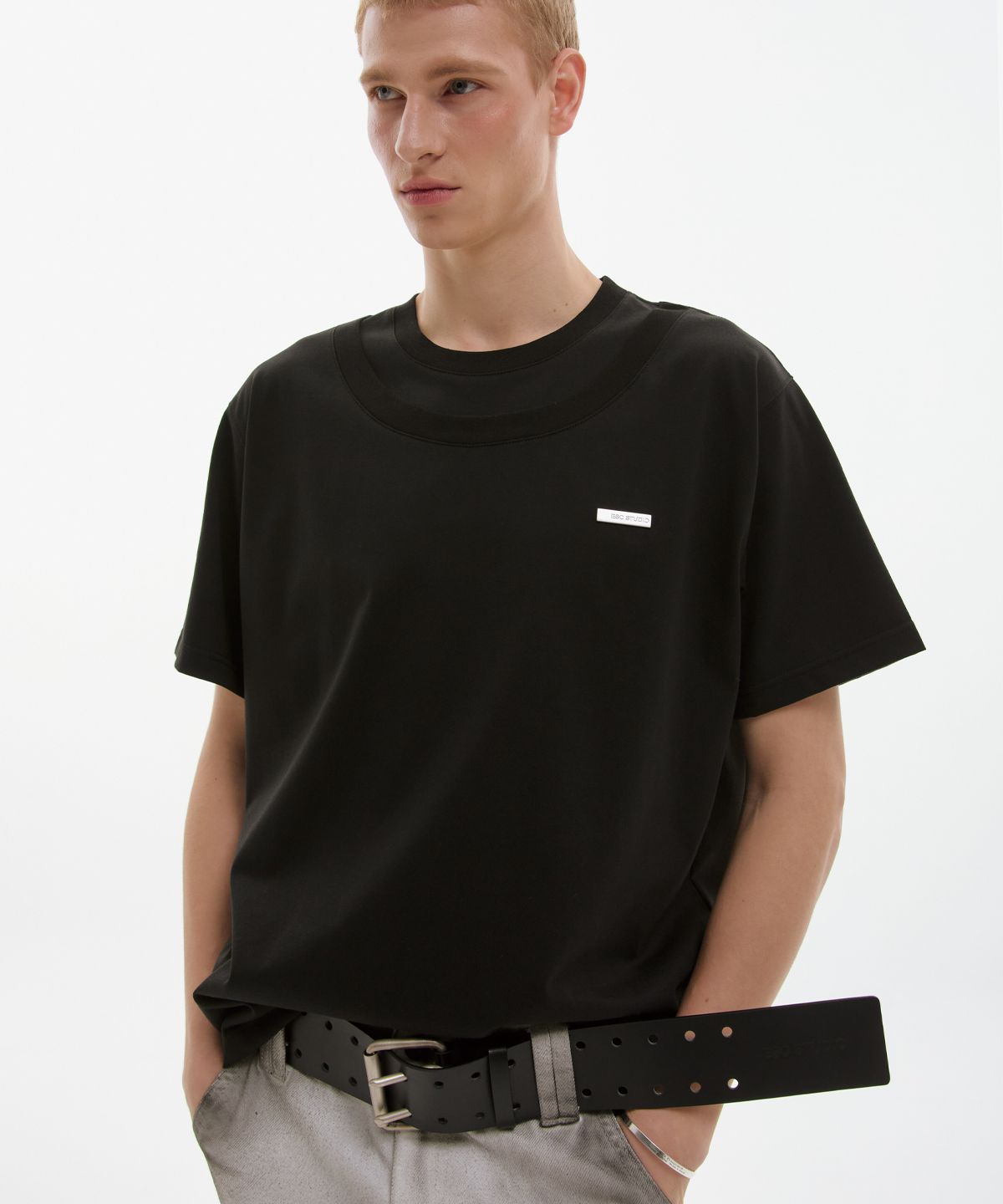 이에스씨 스튜디오(ESC STUDIO) double neck t-shirt (black)