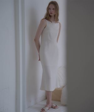 May Mermaid Silhouette Long Dress [Cream]
