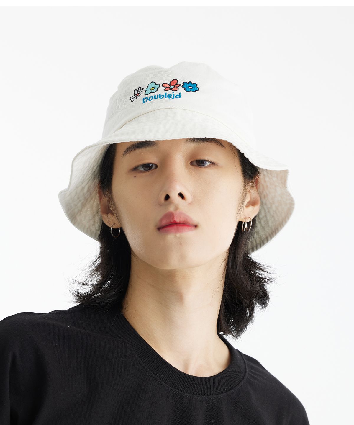 더블제이디(DOUBLE JD) 꽃송이 버킷햇 (화이트)