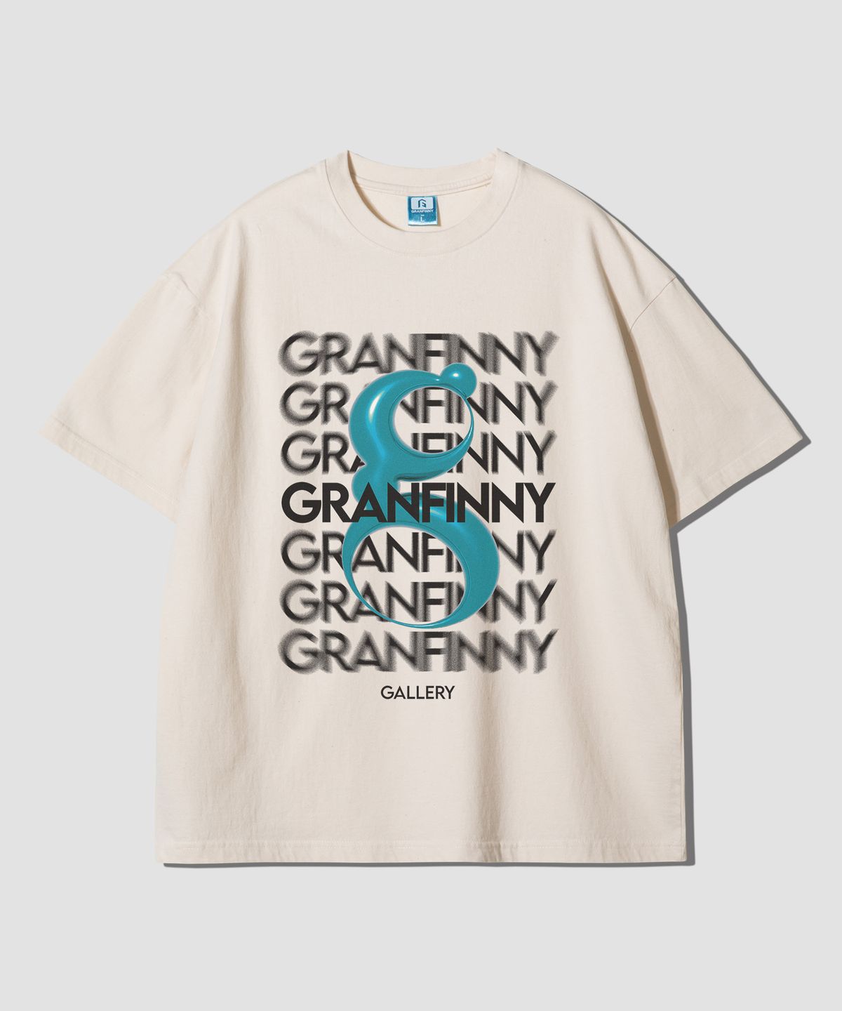 그랜피니(GRANFINNY) 키네틱 타이포 오버핏 반팔티-내추럴코튼