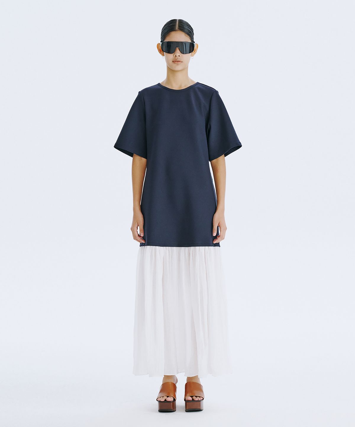 분더캄머(WNDERKAMMER) Bare Back Shirring Dress_Navy