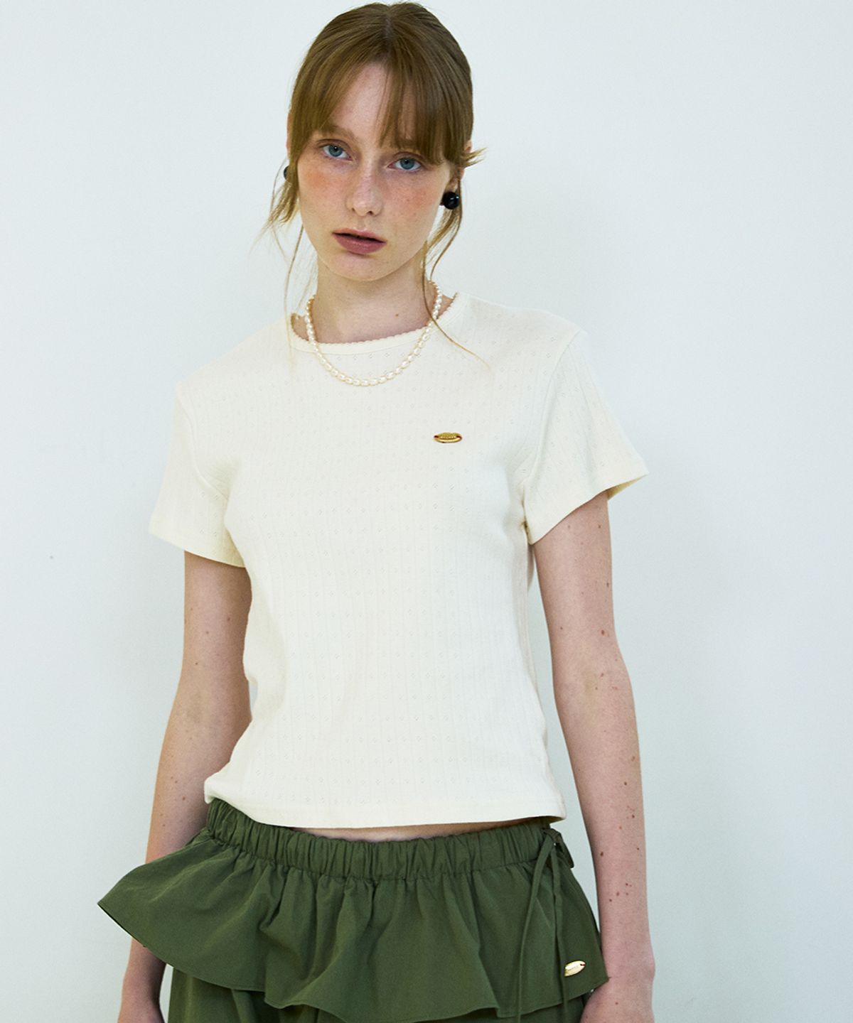 코케트(COQUET) Neck Needle Work Detail T Cream