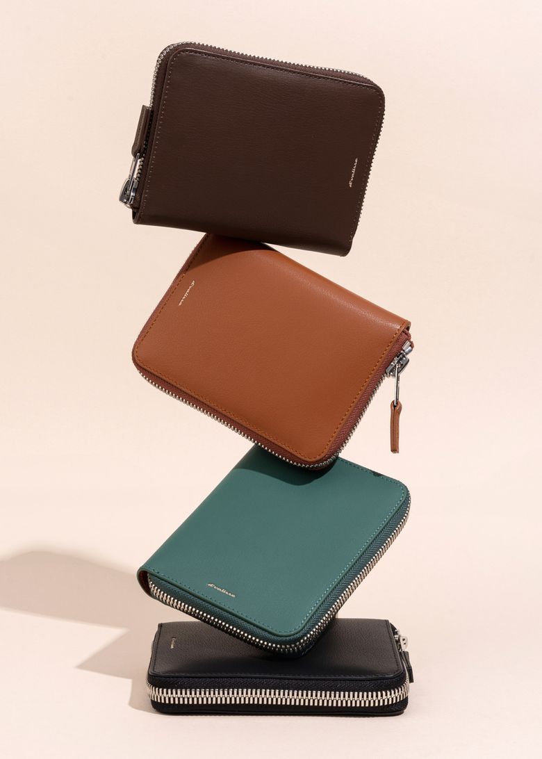 PASSPORT WALLET
