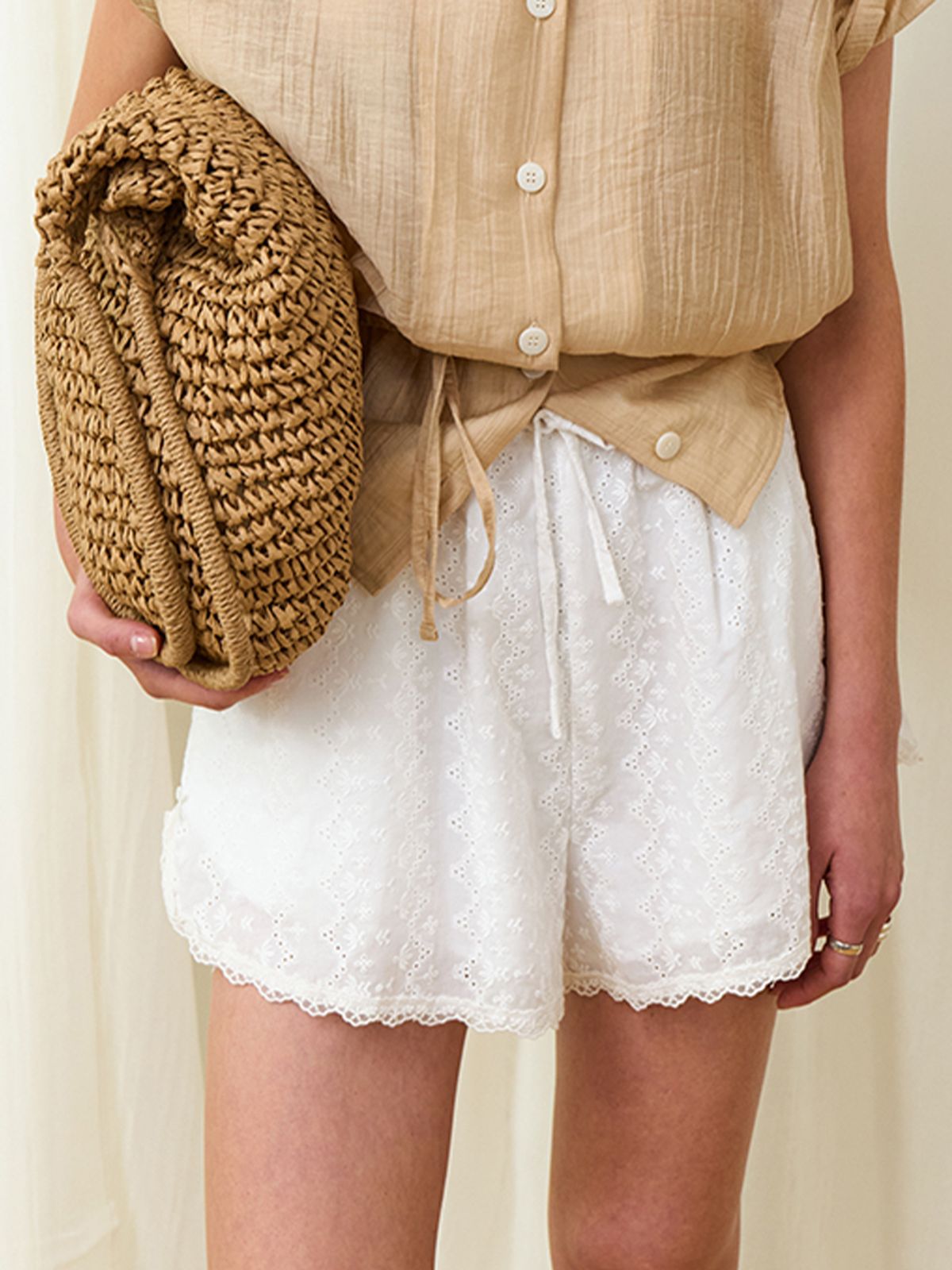 위메농(OUI MAIS NON) Lace bella shorts