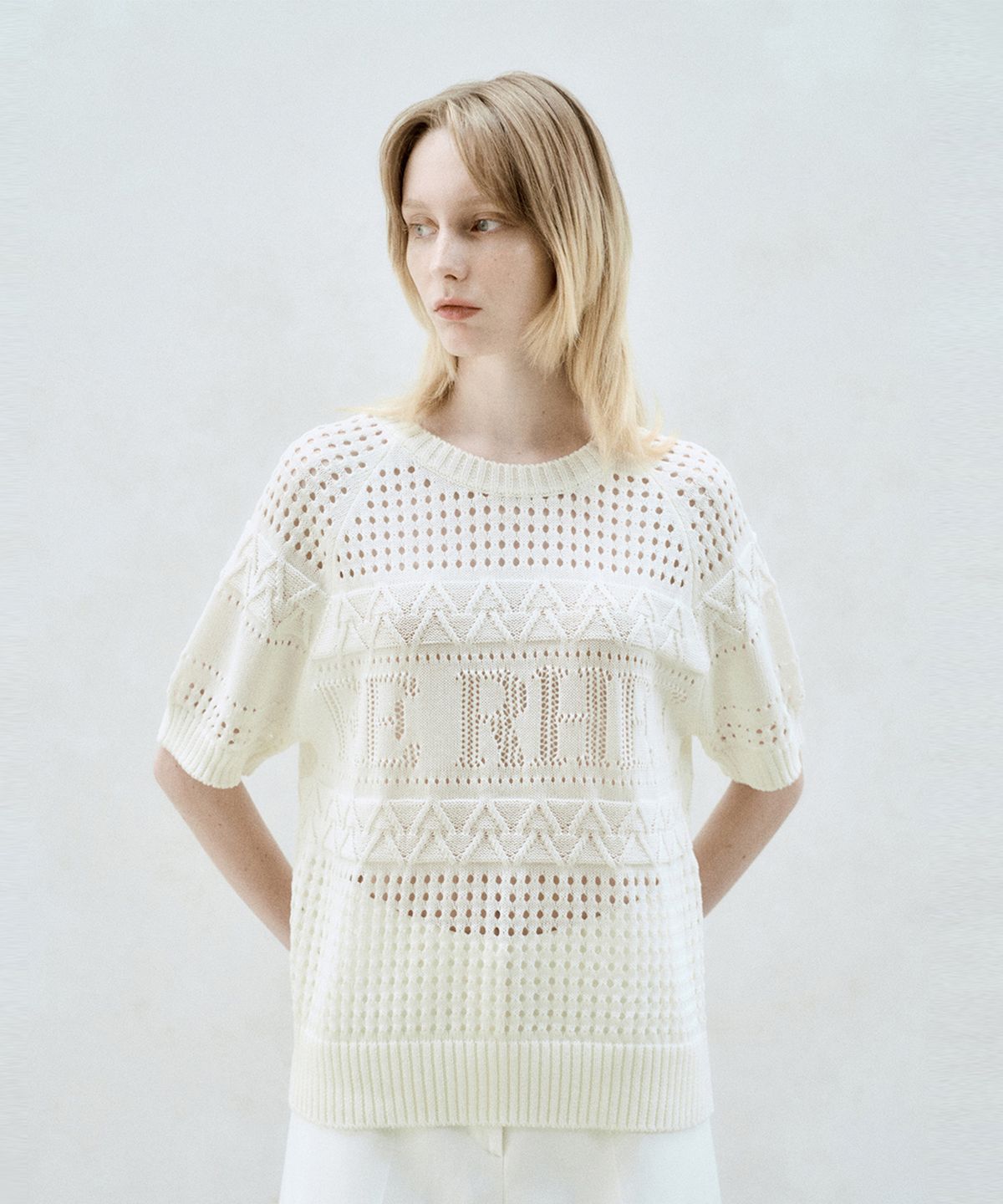 리이(RE RHEE) LINEN BLEND SCASI KNIT TOP IVORY