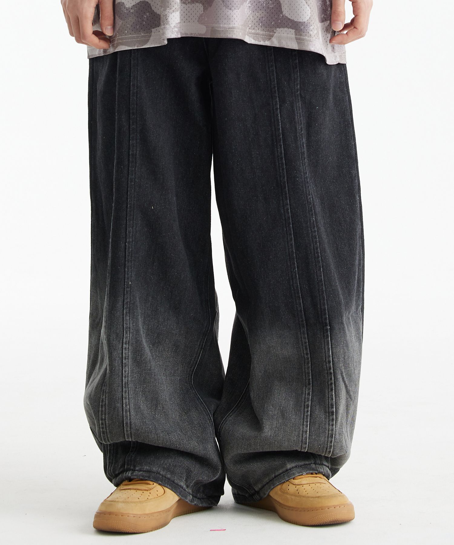 MUSINSA | DOUBLE JD Gradient-washed denim pants (black)