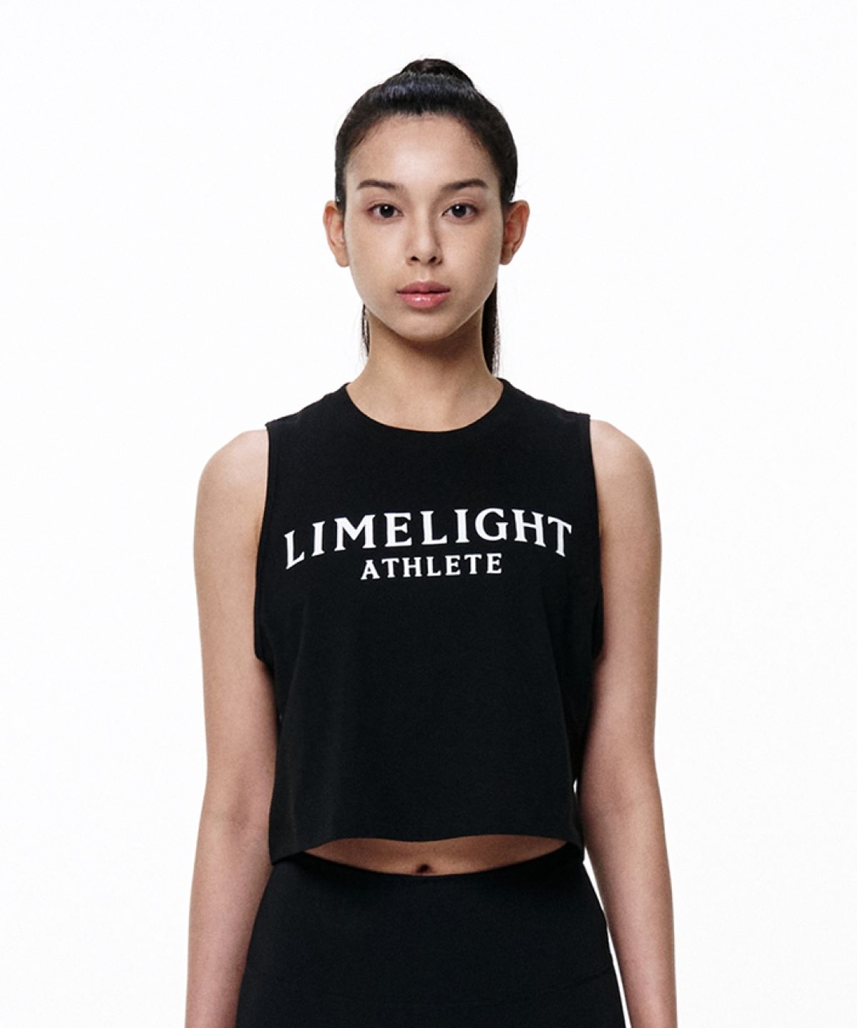 라임라잇 어패럴(LIMELIGHT APPAREL) 애슬릿 죠스 크롭 슬리브리스 우먼 (블랙/화이트)