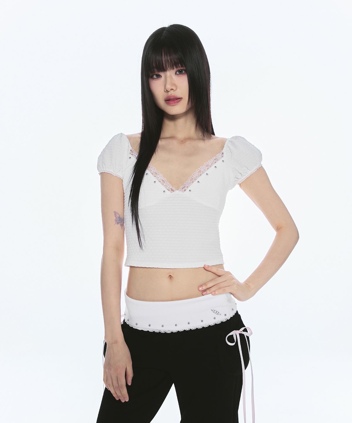 체리퀴리(CHERRYQUIRI) floral lace puff tee - white