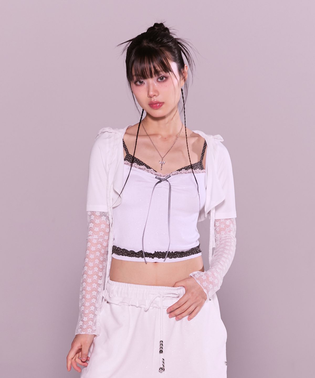 체리퀴리(CHERRYQUIRI) frill layered lace hoody cd - white