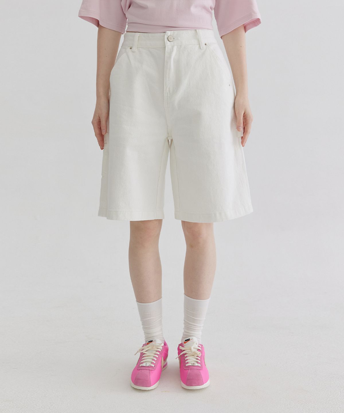 판도라핏(PANDORAFIT) White Carpenter Bermuda Pants (white)