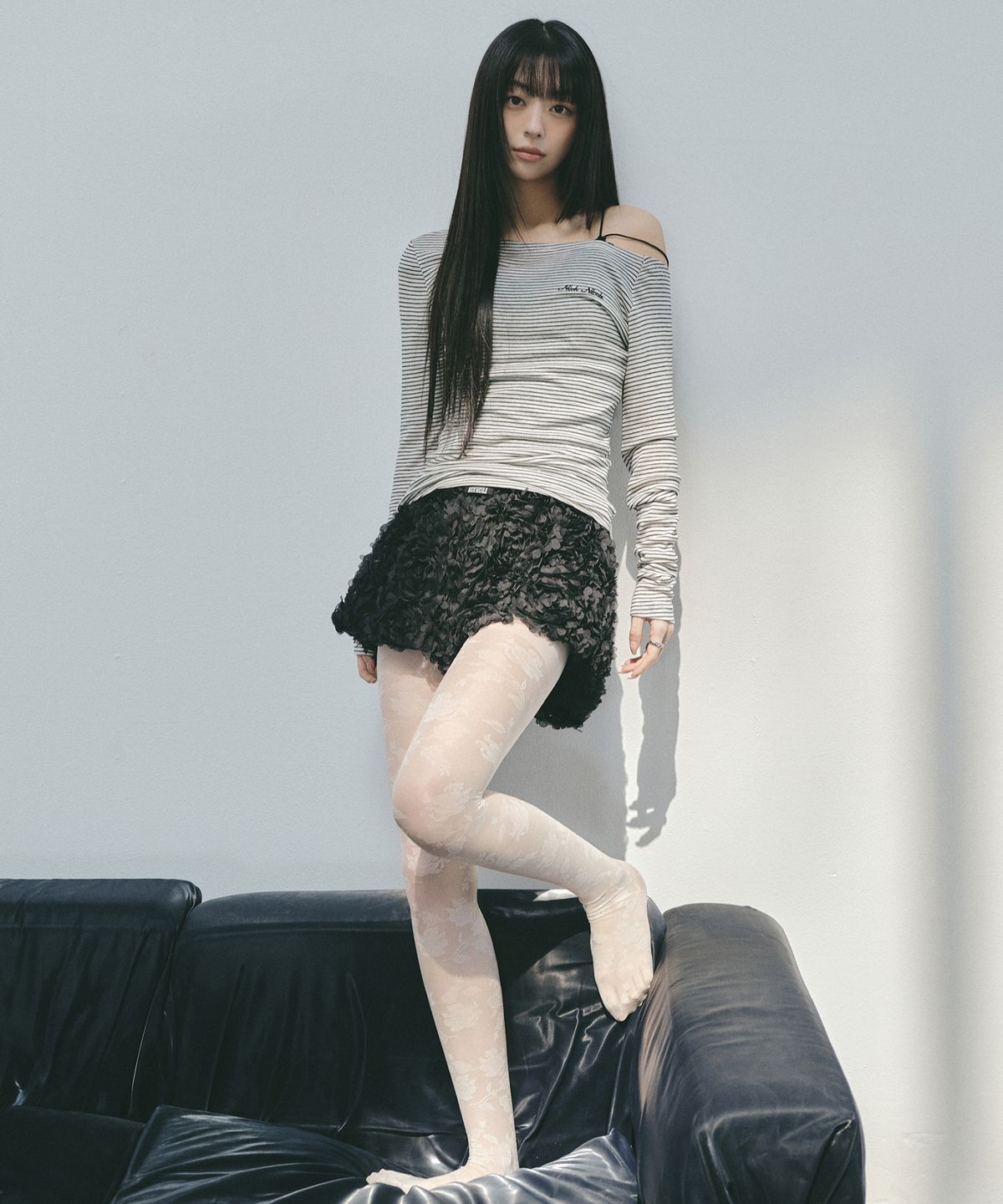 닉앤니콜(NICK&NICOLE) FLOWER MICRO SHORT PANTS_BLACK