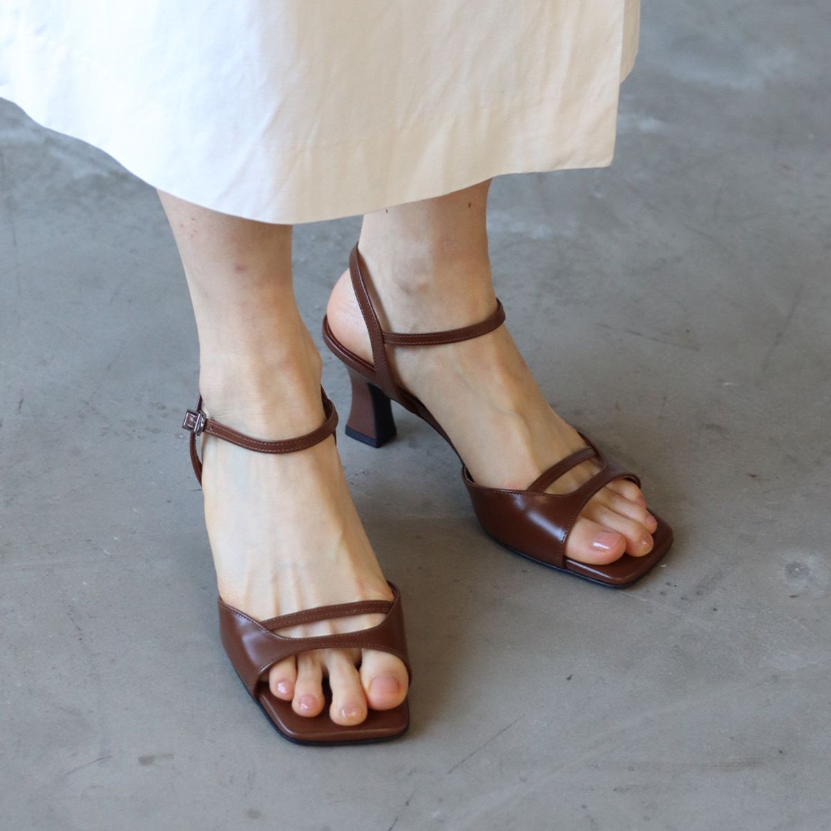 몰핀(MOLPIN) Zi Sandal_25016_brown
