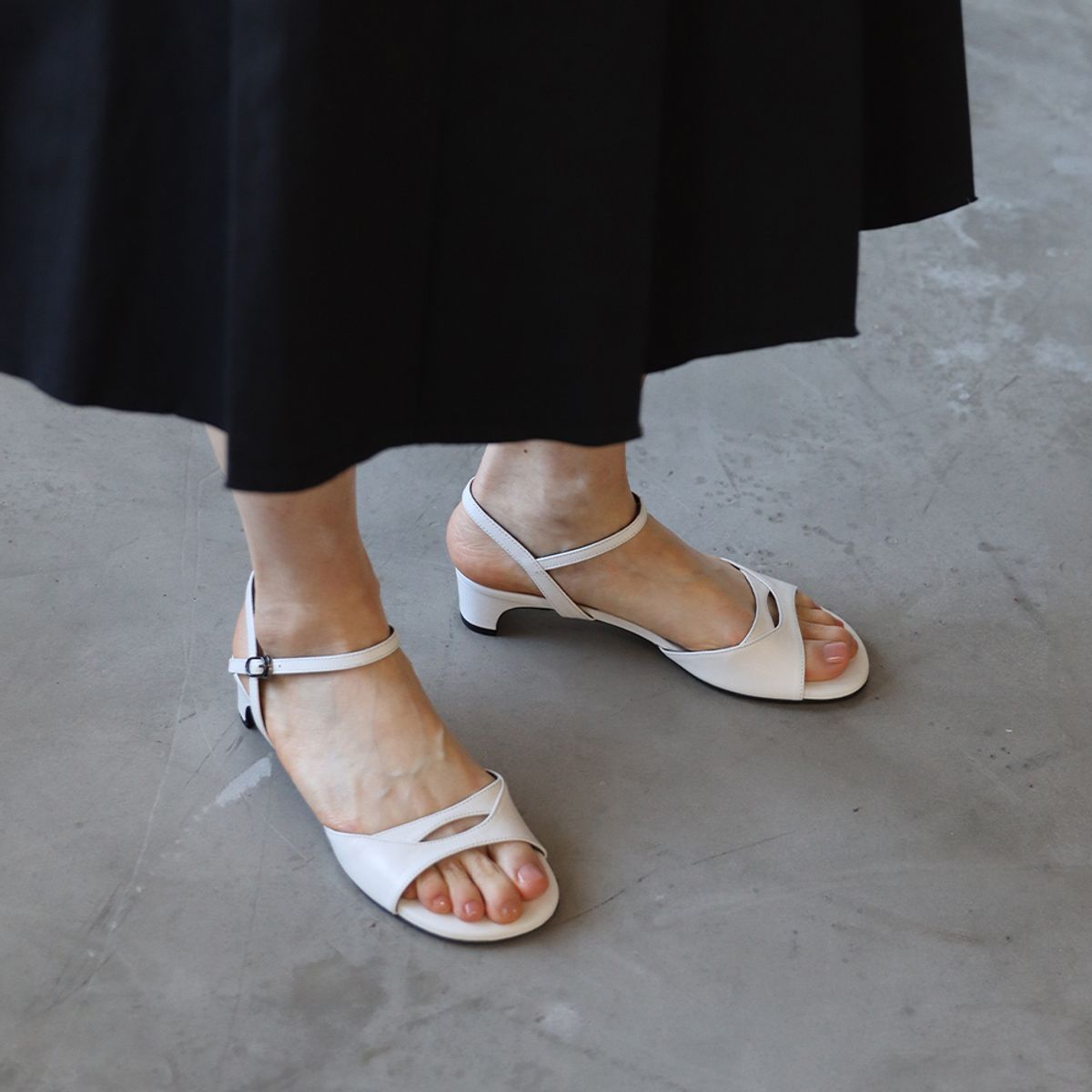 몰핀(MOLPIN) Cro Sandal_25011_ivory