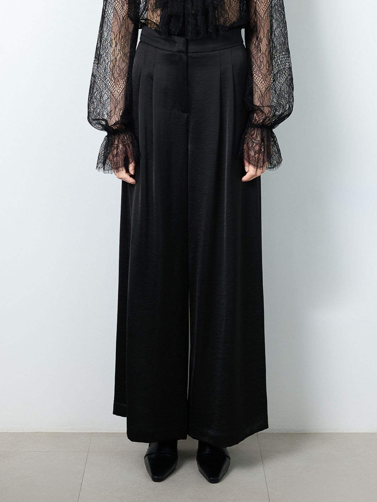 로에(LEAUET) Belle Black Wide-leg Pants
