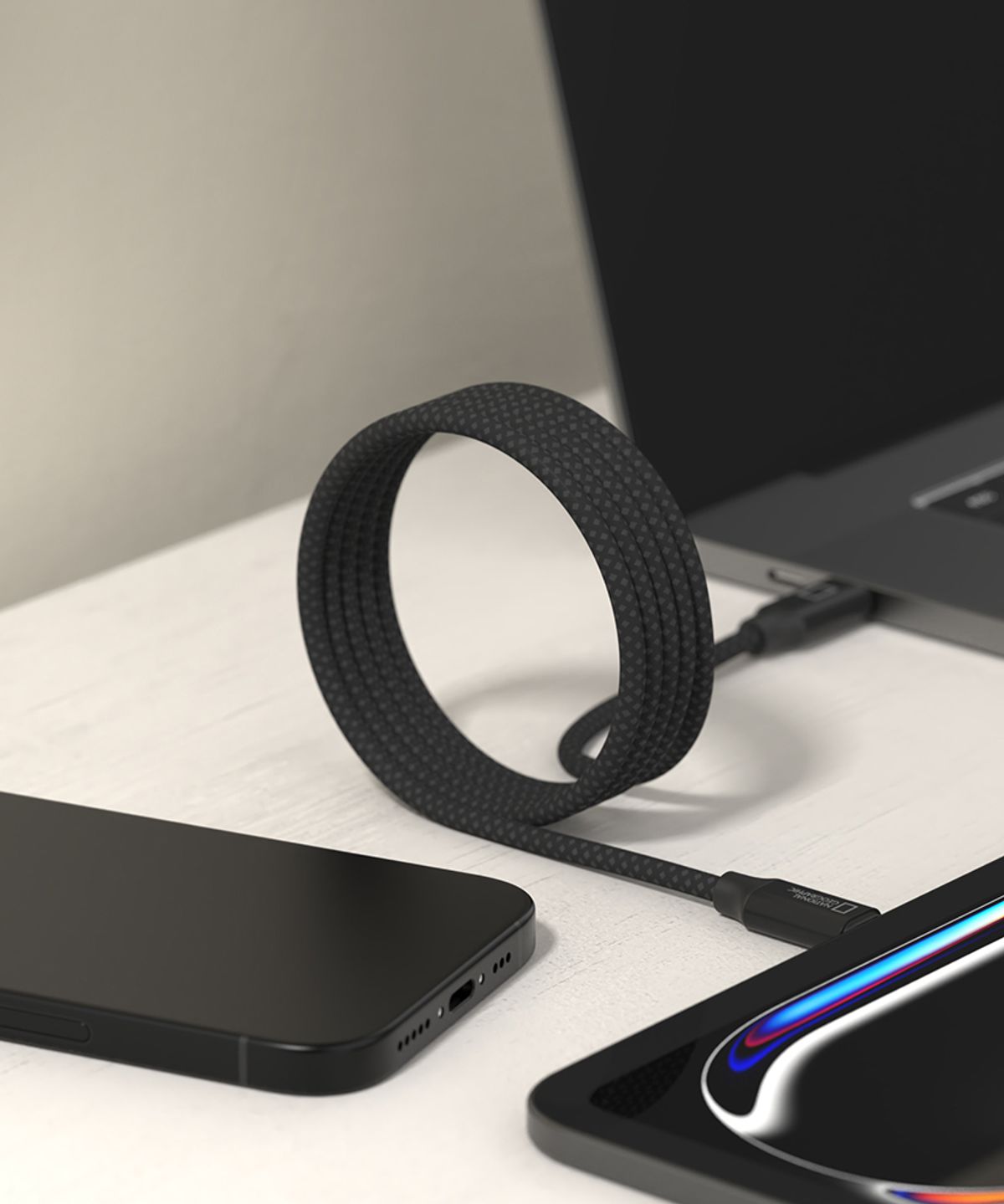 내셔널지오그래픽 모바일(NATIONAL GEOGRAPHIC MOBILE) 마그네틱 USB C to C 케이블 1.2M(블랙)