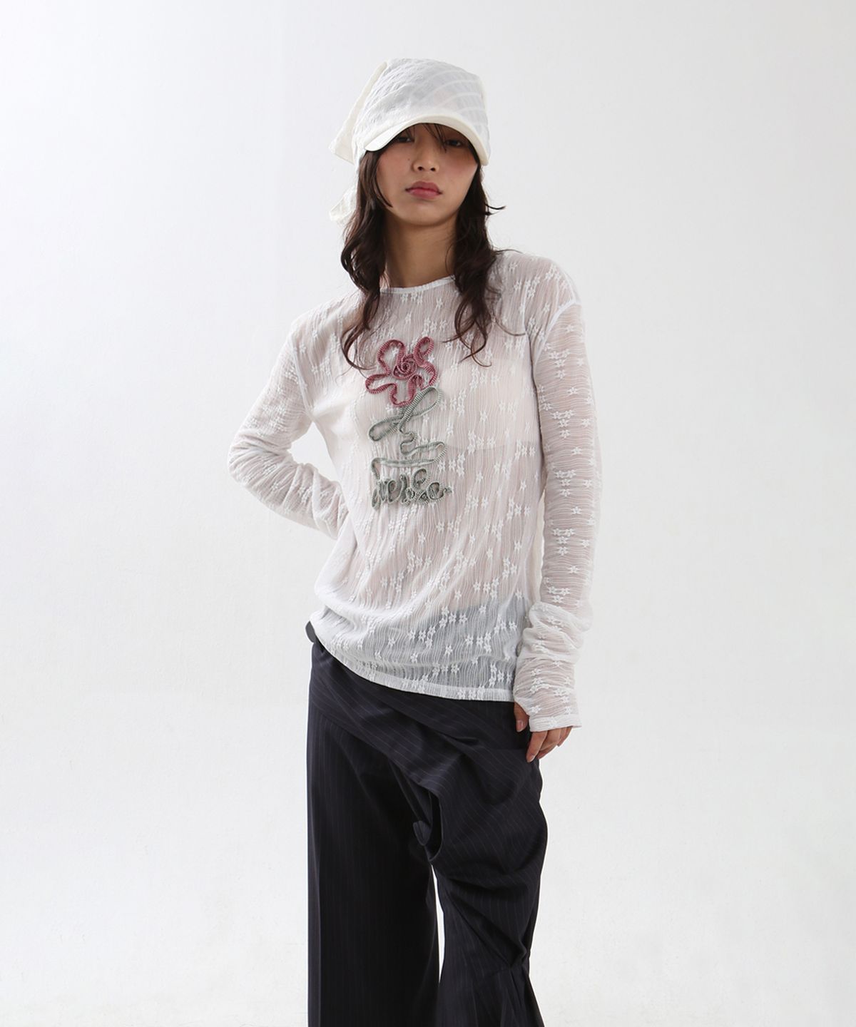 뉴제(NEWGE) Code Embroidery Logo Top (WHITE)