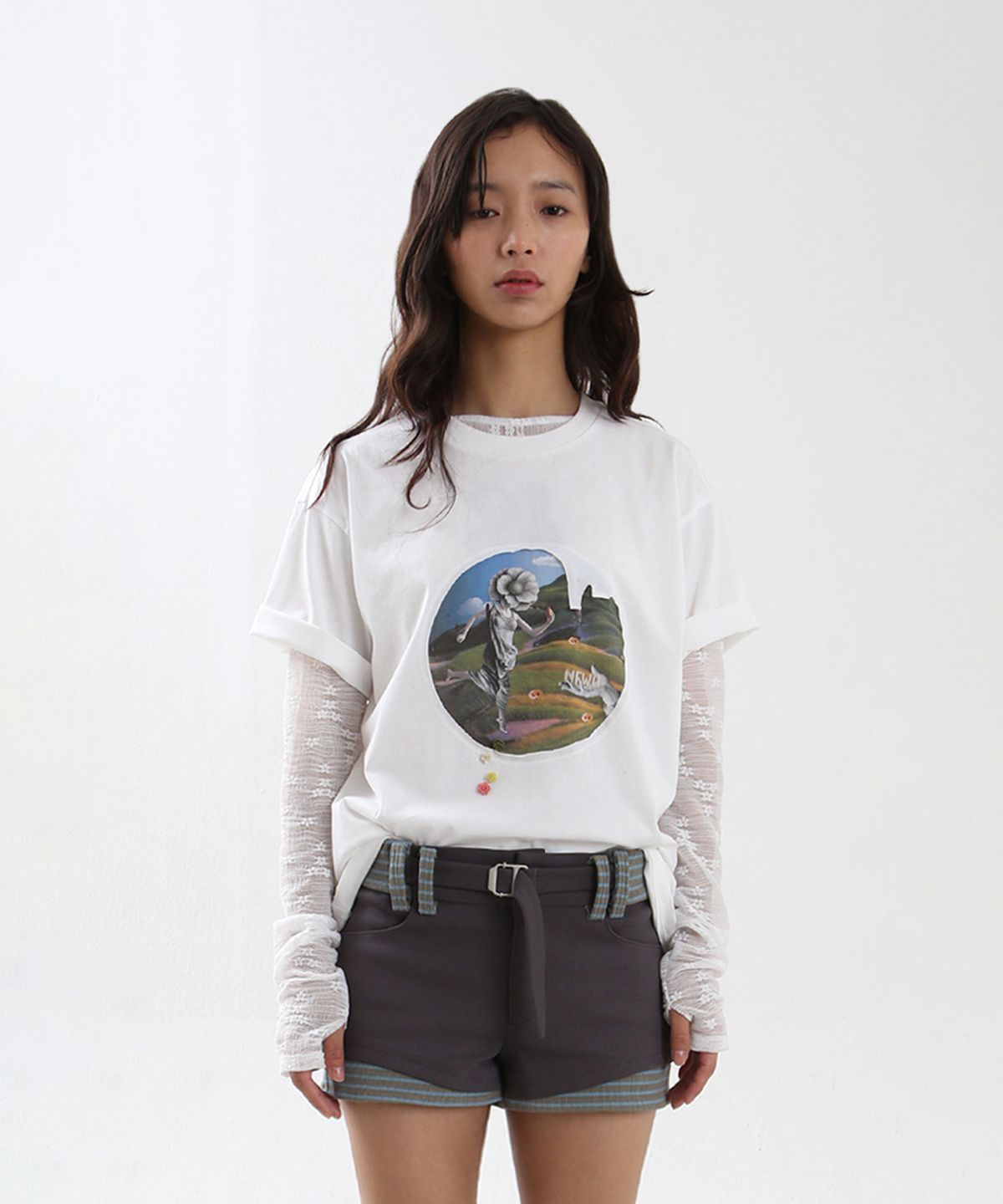 뉴제(NEWGE) Connected To Reality T-shirt (FLOWER)