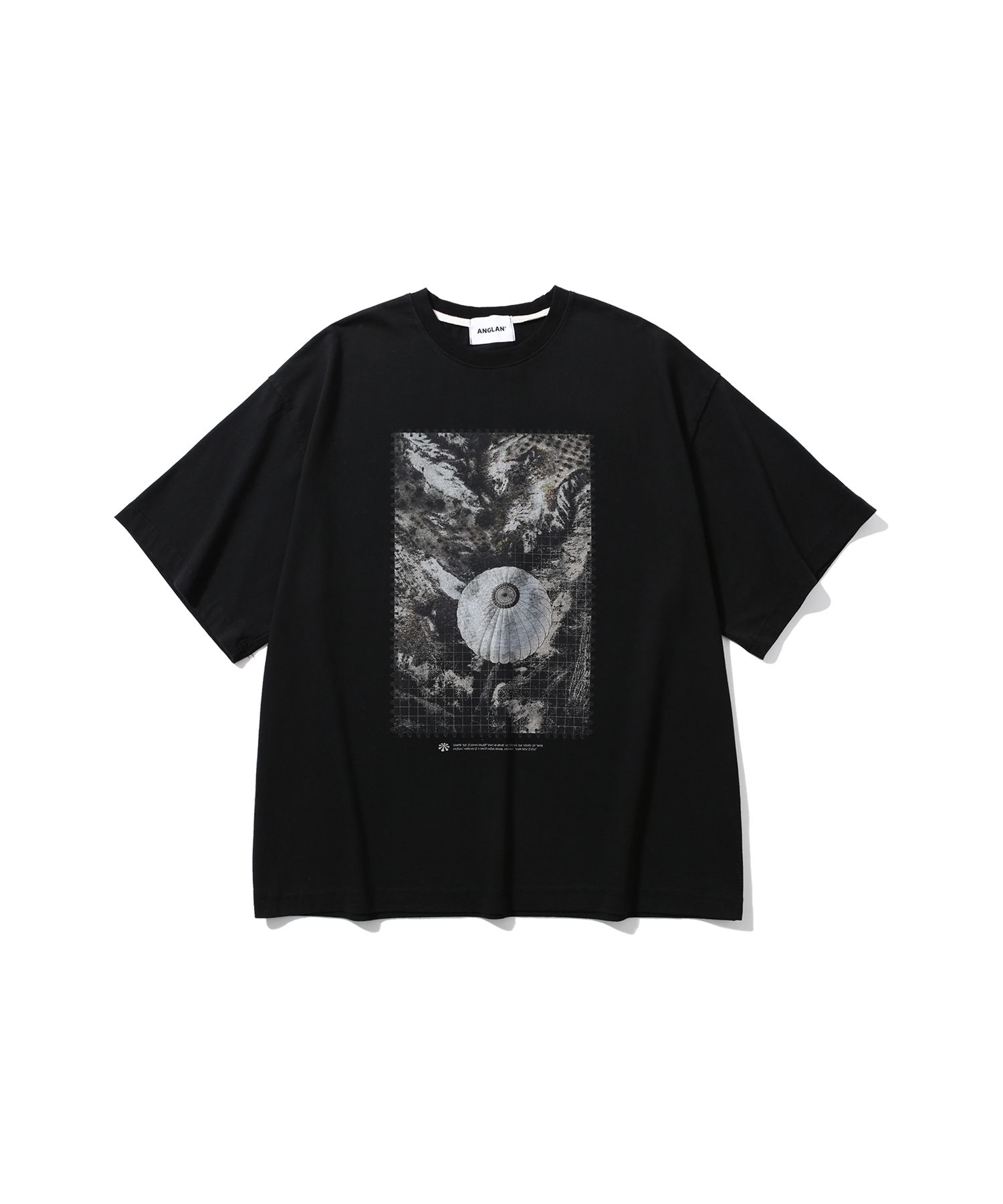 MUSINSA | ANGLAN Satellite Photo Graphic Half Tee - Black